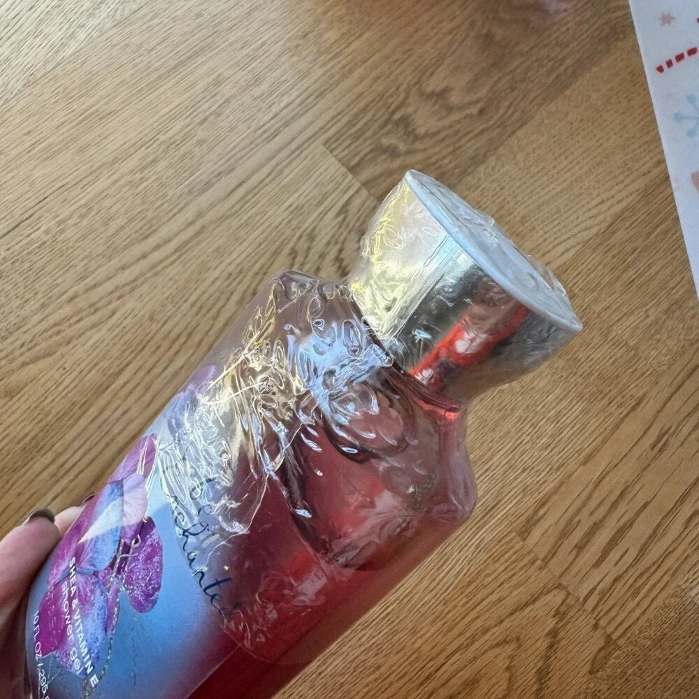 Bath & Body Works Be Enchanted Shower Gel NWT